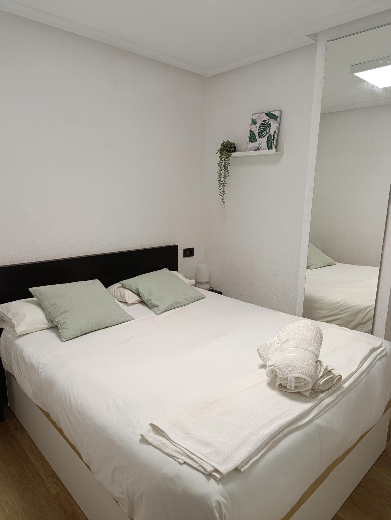 Centro Playa, Apartamento Con Garaje Gijón Esterno foto
